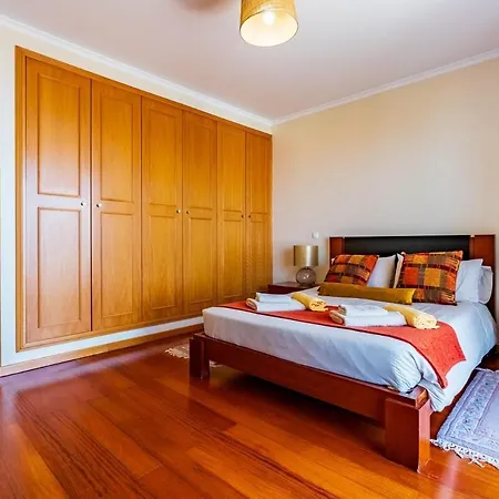 Сasa de vacaciones Great With Covered Swimming Pool And Sea View In Calheta Hasta La Vista