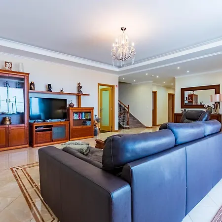 Great With Covered Swimming Pool And Sea View In Calheta Hasta La Vista Сasa de vacaciones