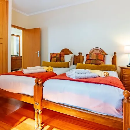 Great With Covered Swimming Pool And Sea View In Calheta Hasta La Vista * Arco da Calheta (Madeira)